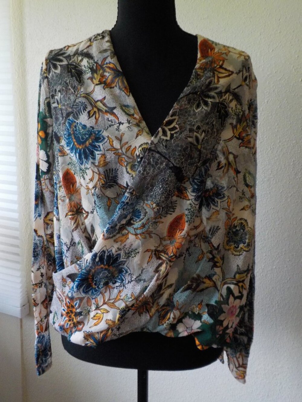 Rachel Roy Blouse - NWT - Size 4 - Long Sleeve Crossover Multi Print (2595)